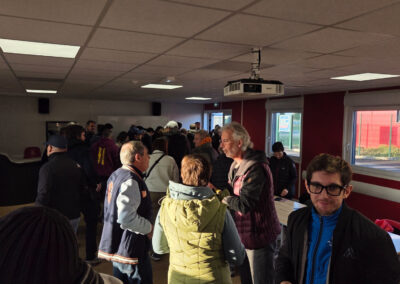 Briefing des pilotes avant le trackday de Clastres 2026