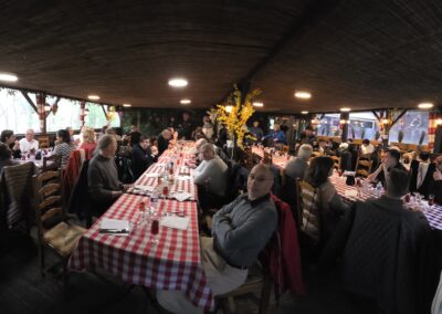 Déjeuner des équipages au restaurant La Croix d’Augias en forêt de Fontainebleau